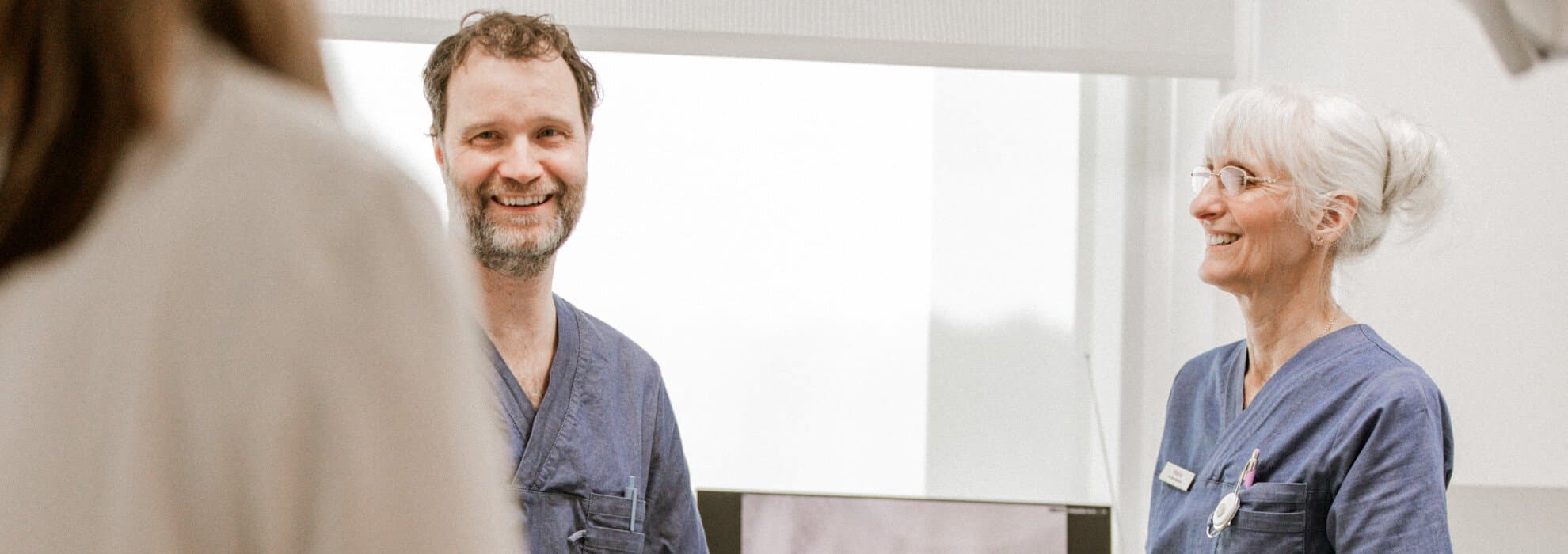 tandläkare med patient tandläkare med patient